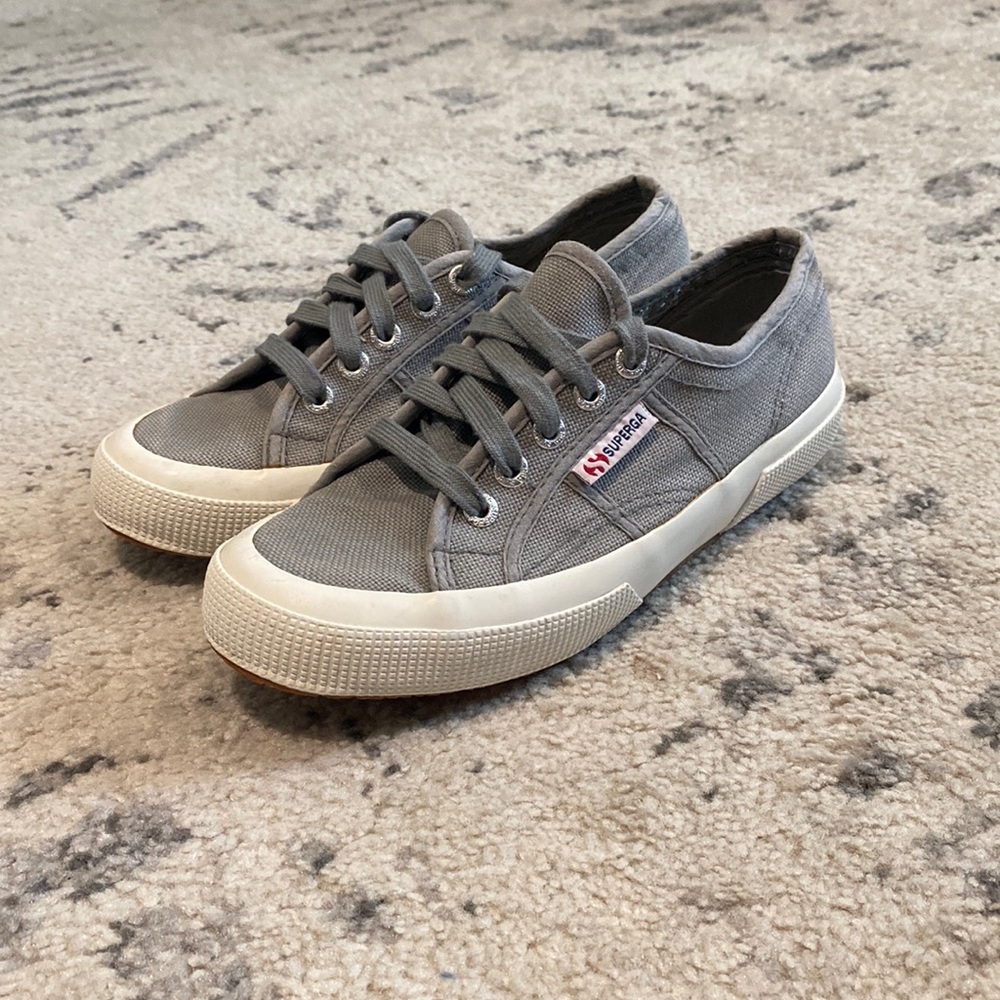 Superga women’s classic grey sage size 36